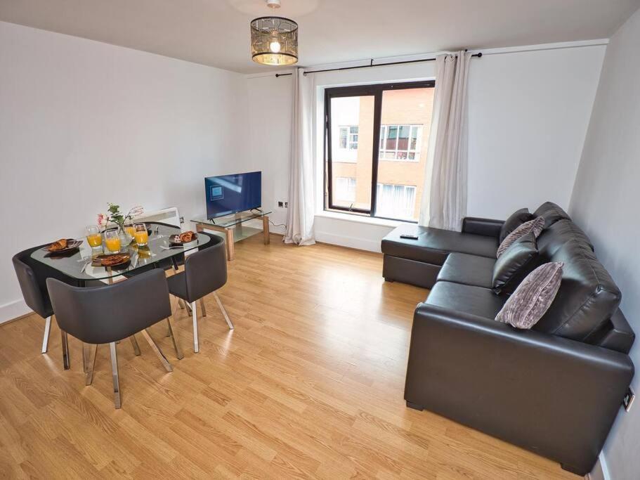 Lovely 1 Bedroom Apartment - Bham City Centre 伯明翰 外观 照片