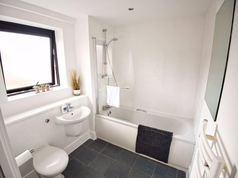 Lovely 1 Bedroom Apartment - Bham City Centre 伯明翰 外观 照片